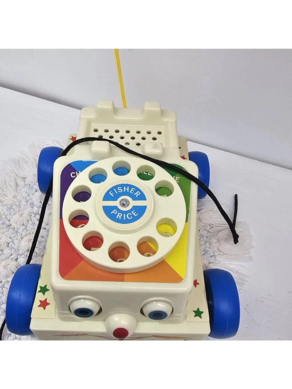 Fisher Price 2009 Chatter Telephone Phone Pull Toy with Moving Eyes